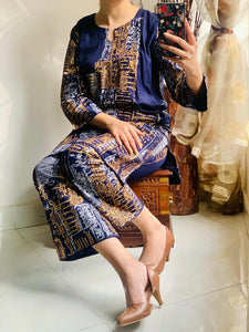 2 pcs women stitched suit